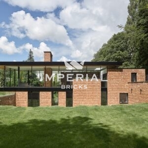 Modern house built using Reclamation Red Handmade bricks.