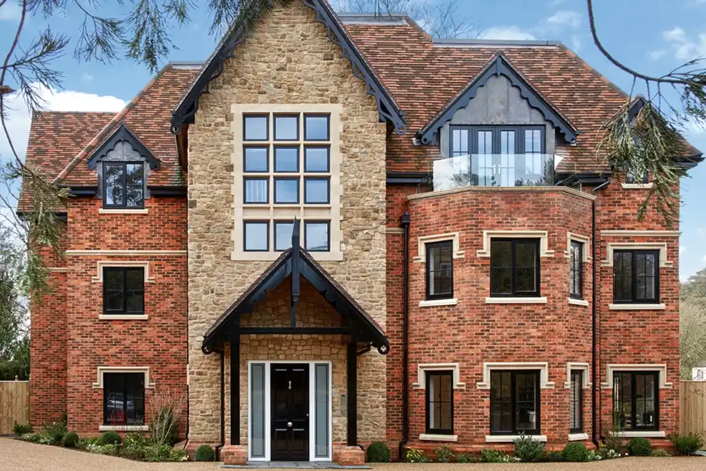 Project example of a new build architectural apartment block built using a blend of two standard weathered bricks - Urban Weathered and Farmhouse Orange handmade bricks.